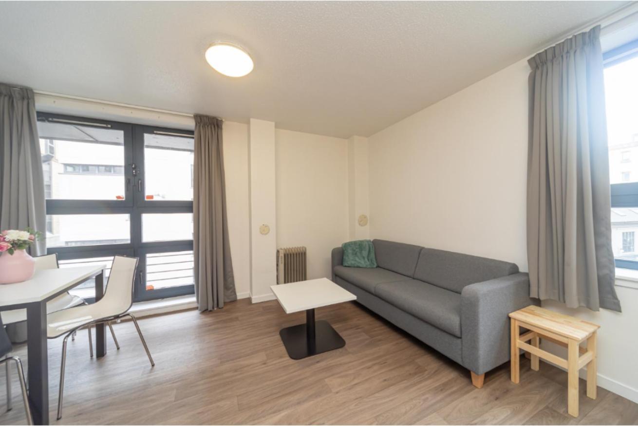 Joivy Affordable 3,4,5 And 12 Bed Private Flats Next To Royal Mile (Adults Only) Lägenhet Edinburg Exteriör bild