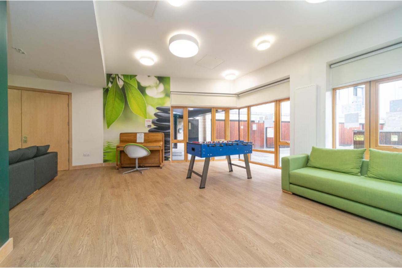 Joivy Affordable 3,4,5 And 12 Bed Private Flats Next To Royal Mile (Adults Only) Lägenhet Edinburg Exteriör bild