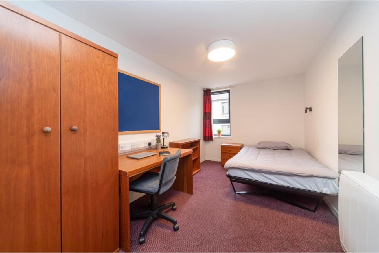 Joivy Affordable 3,4,5 And 12 Bed Private Flats Next To Royal Mile (Adults Only) Lägenhet Edinburg Exteriör bild
